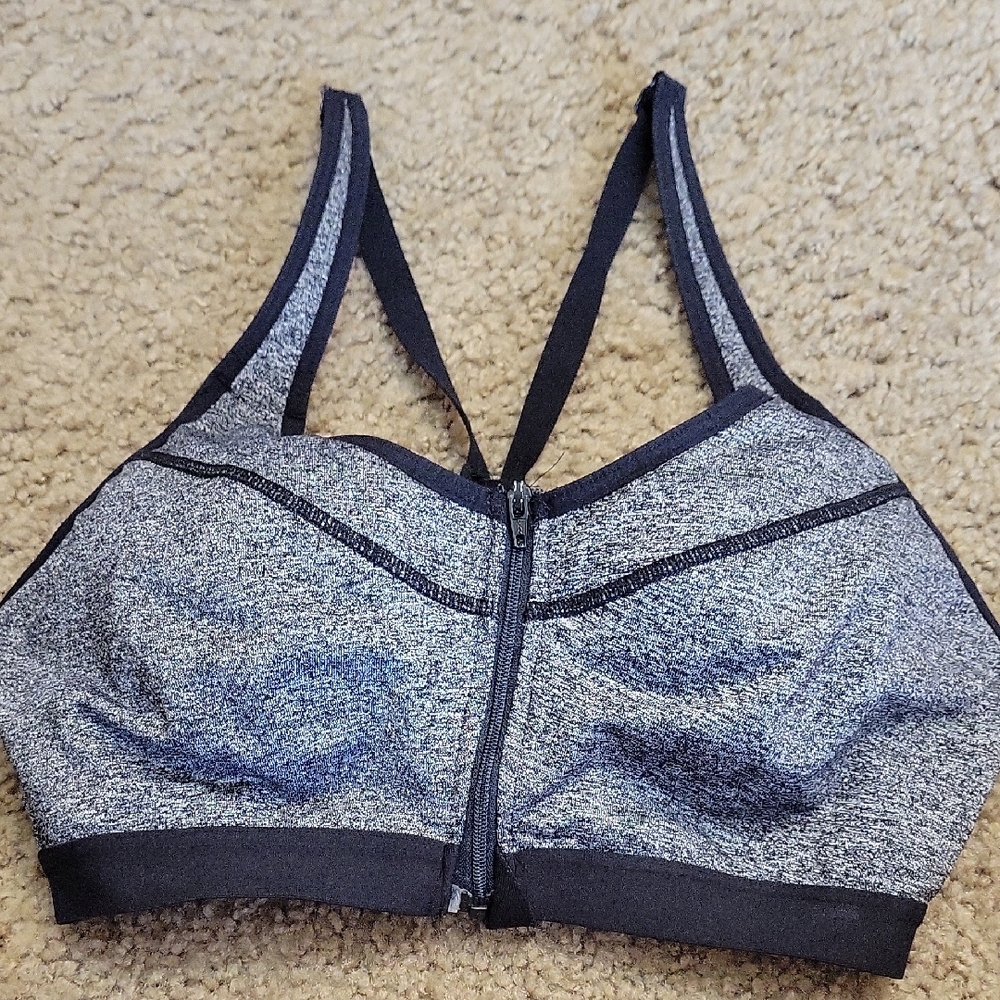 VSX 34C High Impact Sports Bra with Adjustable Straps and Front Zip